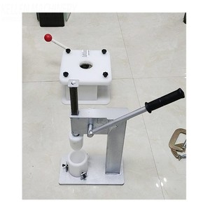 Machine manuelle compacte pour la fabrication de petits pains farcis, raviolis, Siopao, Baozi, Momo et autres produits ronds cuits à la vapeur - Product Image 3