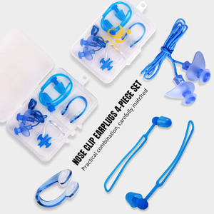 Juego de Protectores Nasales y de Oídos de Silicona en Oferta, Tapones para Oídos y Pinza Nasal para Natación, Juego de Repuesto de 4 Piezas Perfecto para Adultos o Niños - Product Image 1