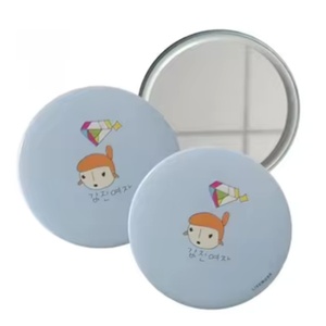 กระจกแต่งหน้าเบาๆสำหรับสาวๆกระป๋องดีไซน์แฟนซี - Product Image 1
