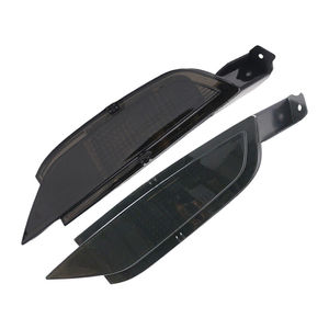 Réflecteur de pare-chocs arrière Ford Fiesta Hatchback 2009-2015, forme meniscus, gauche et droite, compatible LED 5050 - Product Image 1