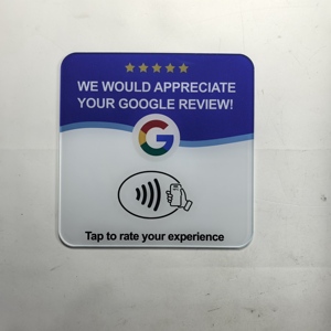 Tarjeta de Acrílico con Chip RFID NFC de 13.56MHz para Reseñas de Google, Programable por URL, Resistente al Agua, con Soporte y Adhesivo - Product Image 1