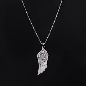 Collar con Colgante de Alas, Acero Inoxidable, Plateado, Unisex, Joyería para Fiestas, Accesorio de Moda - Product Image 1