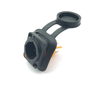 20A 250V 防水IP65 PowerCON True 1 ロック式オスプラグ メスジャック コネクタ - Product Image 3