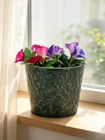Pot de fleurs décoratif en métal gaufré Carol de 7,5 pouces, galvanisé, style américain rustique, pour extérieur, maison, jardin, plantes