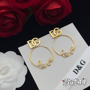 Boucles d'Oreilles Pendeloques de Créateur Inspirées des Lettres DG, Vente en Gros, Grand Modèle, Dernière Tendance de Mode, Bijoux de Luxe Populaires - Product Image 5