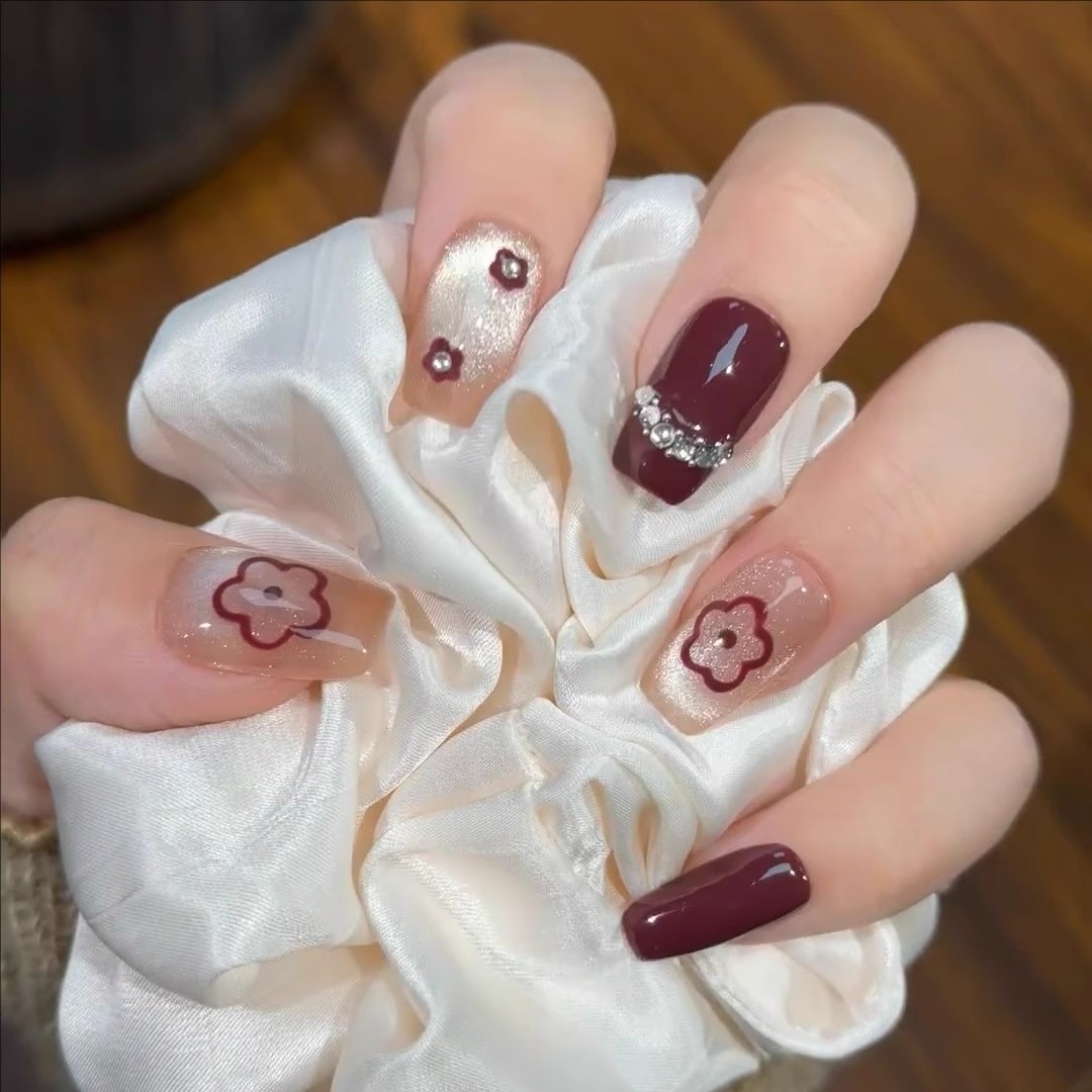 Caja de almacenamiento color vino tinto con diseño floral - Ideal para la mayoría de las hermanas.