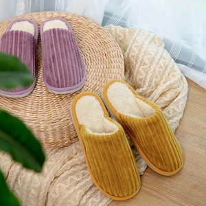 Nouveau design en gros couleur unie maison fond mou silencieux soie coton <span class=keywords><strong>laine</strong></span> chaud intérieur Couple chaud dames <span class=keywords><strong>pantoufles</strong></span> pour hommes - Product Image 3