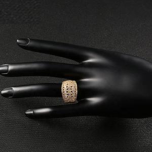 แหวนผู้หญิงขายส่งทันสมัยพร้อมขายปลีก เครื่องประดับเพชรคิวบิกเซอร์โคเนียสุดฮิต ผู้ผลิตจากจีนโดยตรง แหวนชุบทองไม่ลอก - Product Image 2