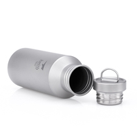 Bouteille d'eau de sport de randonnée portable écologique ultralégère en titane pur gris argent sablé 550 ml avec logo personnalisé