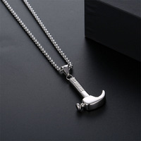 Pendentif européen et américain en acier inoxydable de haute qualité Design personnalisé Marteau Accessoire en acier au titane Nouveau produit