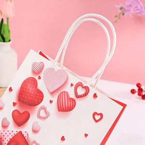 Sac en papier kraft recyclable de qualité supérieure pour la Saint-Valentin avec impression personnalisée pour les boutiques <span class=keywords><strong>et</strong></span> les magasins de cadeaux - Product Image 4