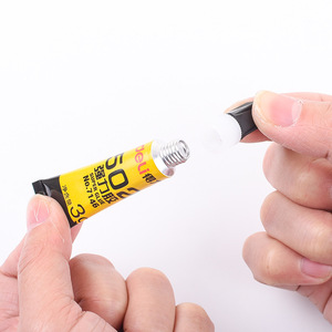 Colle super forte cyanoacrylate 502 3g séchage rapide pour réparation de chaussures, usage bureau et étudiants - Product Image 3