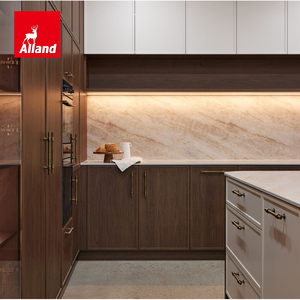 Juego completo de gabinetes de cocina de chapa de roble rojo natural Alland con vitrinas altas de vidrio, <span class=keywords><strong>dibujos</strong></span> 3D personalizados disponibles - Product Image 2