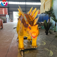Statue de stégosaure animée mécanique à quatre pattes modèle de dinosaure stégosaure lumineux