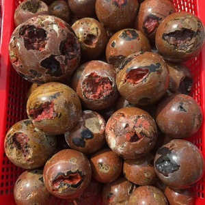Vente en gros de boules de cristal de guérison de haute qualité en onyx rouge, sphères d'agate rouge volcanique, artisanat en pierres précieuses pour la décoration de la maison - Product Image 3
