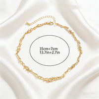Collier de style luxe léger européen et américain - Chaîne de collier au design géométrique en forme de lave irrégulièrement connectée