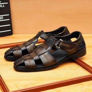 Sandales plates décontractées pour hommes, sandales de randonnée légères et respirantes de marque tendance pour hommes - Product Image 5