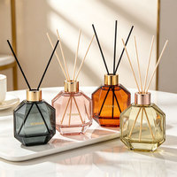 Bouteille diffuseur d'arômes en verre dépoli carrée de luxe personnalisée avec logo, 50ml, 100ml, 150ml, avec bouchon et bâtonnets