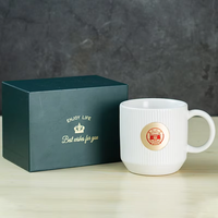 Vente en gros de tasse en céramique créative Ins Personality Niche Design Tasse à café et soucoupe en porcelaine Tasse à eau grasse créative