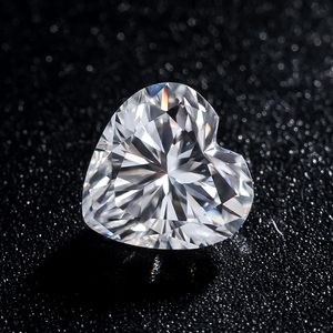 อัญมณีโมอิสซาไนต์ทรงหัวใจ 0.1 กะรัต ถึง 4 กะรัต จากโกลด์ลีฟ จิวเวลรี่ ได้รับการรับรองจาก GRA สี DEF ความสะอาด VVS เพชรโมอิสซาไนต์สังเคราะห์สำหรับแหวน - Product Image 4