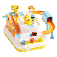 Jeu de piste de course éducatif en plastique personnalisé en gros, avec voiture mécanique de dessin animé Canard Jaune, jouet de puzzle d'aventure pour enfants
