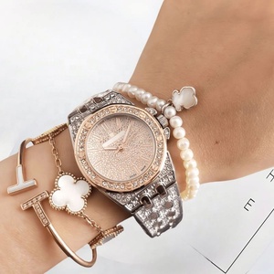 Reloj de Lujo para Mujer con Caja de Aleación, Cronógrafo de Cuarzo, Correa de Acero Inoxidable de 38 mm y 20 mm, Diseño de Moneda Antigua de Dibujos Animados para Negocios - Product Image 6