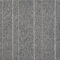 Dalles de moquette rayées en polypropylène avec support bitumineux, solution de revêtement de sol modulaire classique pour la maison, les centres commerciaux et les bureaux