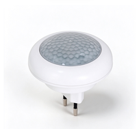 Veilleuse LED intelligente PDLUX PD-PIR2023 à brancher avec prise murale US/EU/UK pour chambre à coucher – Ventes Flash