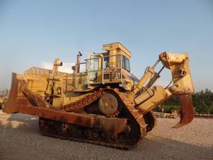 รถดันดินตีนตะขาบ D10R มือสอง สภาพดี พร้อมเครื่องยนต์ 3306 แรงบิดสูง กำลังดัน 4.3 เมตร ขาย - Product Image 4