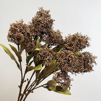 Vente en gros de 3 têtes de fleurs de skimmia en plastique, baies artificielles, branches de baies pour la décoration de la maison, des tables de mariage et de Noël