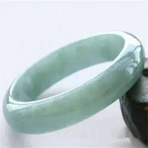 थोक गर्म बेच उच्च गुणवत्ता jadeite प्राकृतिक पत्थर हरी जेड कंगन चूड़ी महिला