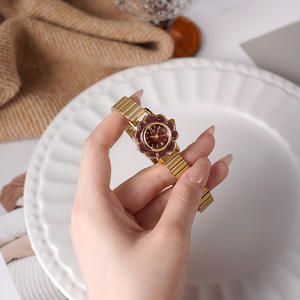 Nouvelle montre pour femme en bambou floral 2025, étanche, quartz, tendance - Product Image 5