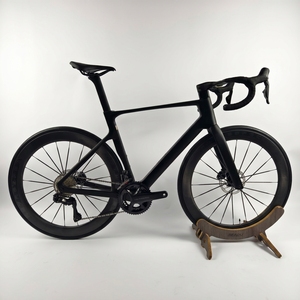 Vélo de route DFQ, style le plus récent, R18, entièrement en carbone, avec <span class=keywords><strong>groupe</strong></span> <span class=keywords><strong>Ultegra</strong></span> R8170 Di2 sans fil, freins à disque 700c, vélo de course - Product Image 1