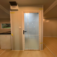 Maison conteneur préfabriquée de luxe en acier extensible de 40 pieds avec design contemporain, personnalisable pour bureaux et villas