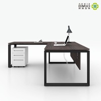 Bureau de direction moderne et stable en forme de L Xinda Clover Iron avec plateau en bois finition peinte Garantie 5 ans ISO9001/ISO14001