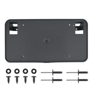 Marco de Matrícula de Plástico Negro Estilo Empotrado con Herrajes de Montaje - Product Image 2