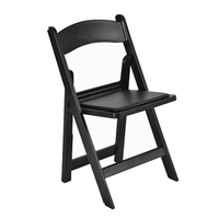 Chaises pliantes d'extérieur rembourrées blanches en résine plastique pour hôtels, événements et banquets commerciaux