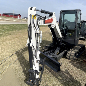 คุณภาพระดับมืออาชีพ รถขุดขนาดเล็ก Bobcat E40 รุ่นปี 2026 น้ำหนัก 4 ตัน - Product Image 1