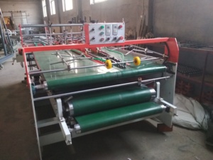 Máquina encoladora de carpetas inferiores automática para cajas de cartón corrugado Venta directa de fábrica Caja de madera de rodamiento PLC accionada eléctrica - Product Image 4