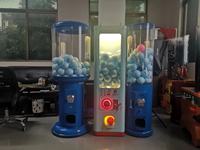 Grande machine distributrice pour les produits de 75 mm à 100 mm Fonctionne en Thaïlande Machine distributrice de gros ballons surprise pour supermarché