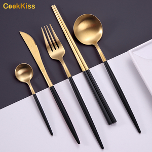 Sang Trọng Thân Thiện Với Môi Trở Lại Trường Học Thép Không Gỉ Matte Màu Đen Và Vàng <span class=keywords><strong>Flatware</strong></span> Bộ Dao Dĩa Thìa Dao Kéo - Product Image 4
