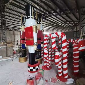 تمثال جندي كسارة البندق العملاق من الألياف الزجاجية لعيد الميلاد للبيع، تمثال كسارة البندق الكبير من الألياف الزجاجية لعيد الميلاد - Product Image 5