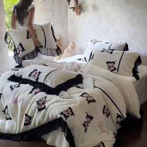 Retro Gothic Butterfly Print Plush Bedding Set Soft <strong>Teddy</strong> Velvet Black Sheer Ruffle Duvet Cover With Bed Skirt - Product Image 2