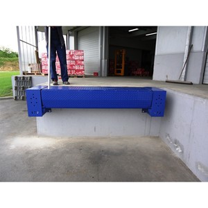 Minirampa Manual MR-ACC.MAN.STD, Capacidad de 6000 kg, Acero y Aluminio Pintados, Apilable para Bahías de Carga con Espacio Limitado - Product Image 4