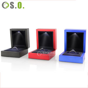 Nouveau logo personnalisé boîte de paquet de bijoux LED dorées boîte de coffret de bracelet de bague de collier boîte de bijoux avec la lumière - Product Image 1
