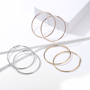 Populares Pendientes de Aro Grandes y Delgados de Acero Inoxidable 316L con Baño de Oro PVD para Mujer |   Ligero, Hipoalergénico, Resistente al Agua y Sin Deslustre - Product Image 2