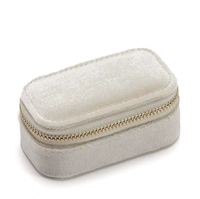 Mini boîte à bijoux en velours avec nom personnalisé blanc personnalisé étui de voyage étui de rangement portable en velours avec fermeture éclair pour anneau
