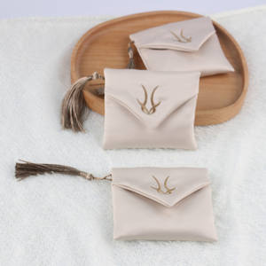 Sachet <span class=keywords><strong>parfum</strong></span>é en tissu à franges en soie de marque privée personnalisable petit sac de <span class=keywords><strong>parfum</strong></span> pour désodorisant - Product Image 3