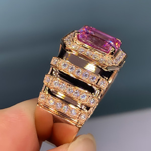 Elegante Anello in Oro con Cristallo Rosa, Lussuoso Zircone Quadrato, Gioiello da Donna alla Moda, per Fidanzamento e Uso Quotidiano, Idea Regalo - Product Image 4
