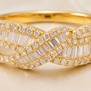 Anello con Linee Geometriche per Donne, Gioiello da Dito Elegante e di Lusso alla Moda - Product Image 5